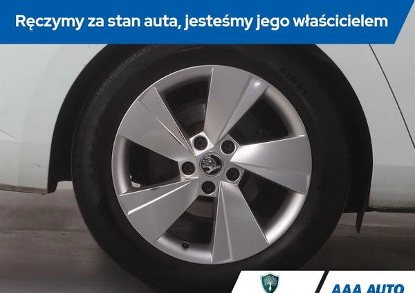 Skoda Superb cena 70000 przebieg: 172729, rok produkcji 2016 z Wojkowice małe 254